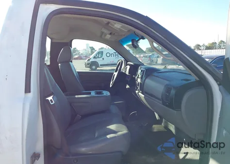 2008 Chevrolet Silverado 1500 Work Truck from USA, damaged, VIN 1GCEC14X28Z267559